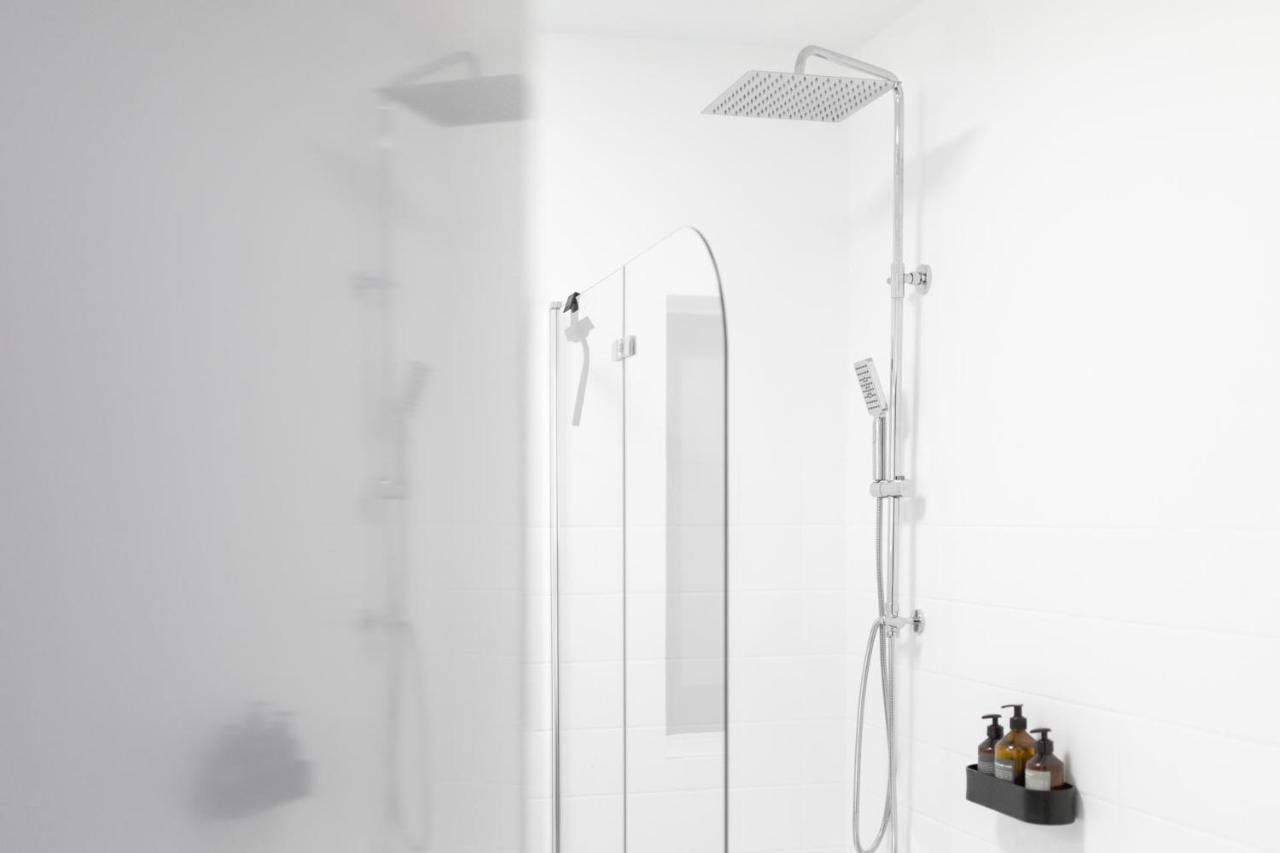 Apartment Bheaven I Golden Wave Premium